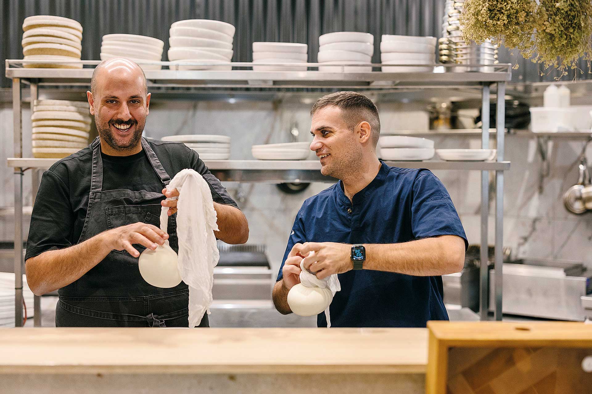 Ολα όσα φτιάχνουν οι σεφ με «το χέρι»-2