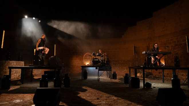 ανέμισε-το-πράσινο-φουστανάκι-563337637