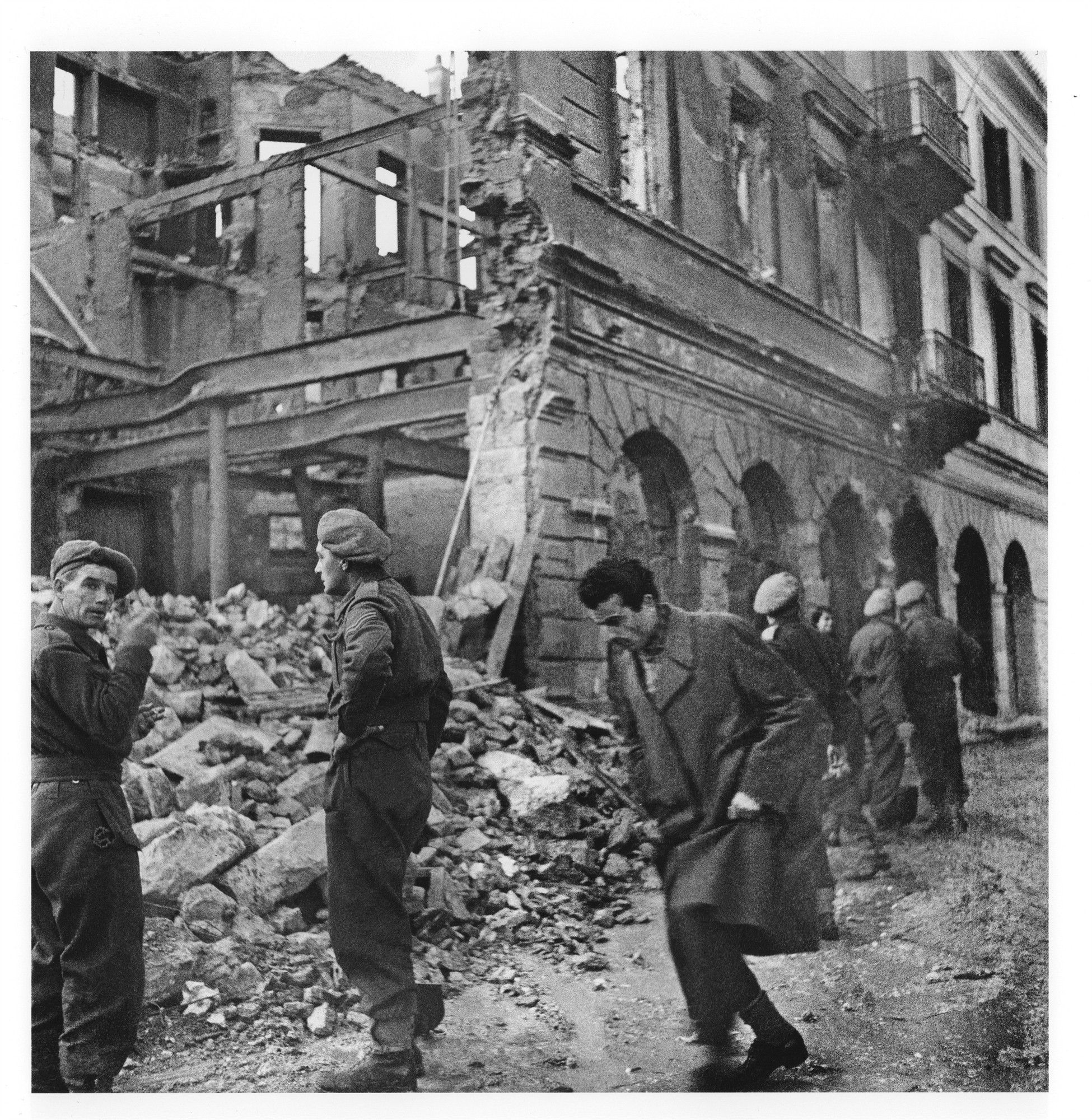 Δεκεμβριανά, 80 χρόνια μετά: Το τραύμα στο σώμα της πόλης-1