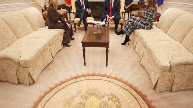 η-σκιά-τού-τραμπισμού-πάνω-από-την-ελλά-563326645