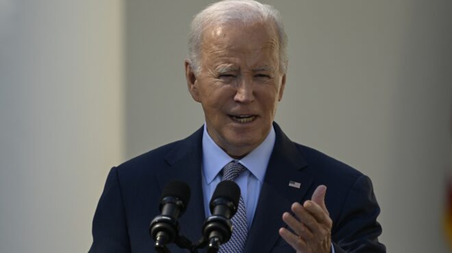 ηπα-χάρη-στον-γιο-του-χάντερ-απένειμε-563346952