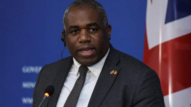 βρετανία-δεν-στέλνουμε-στρατεύματα-σ-563340799