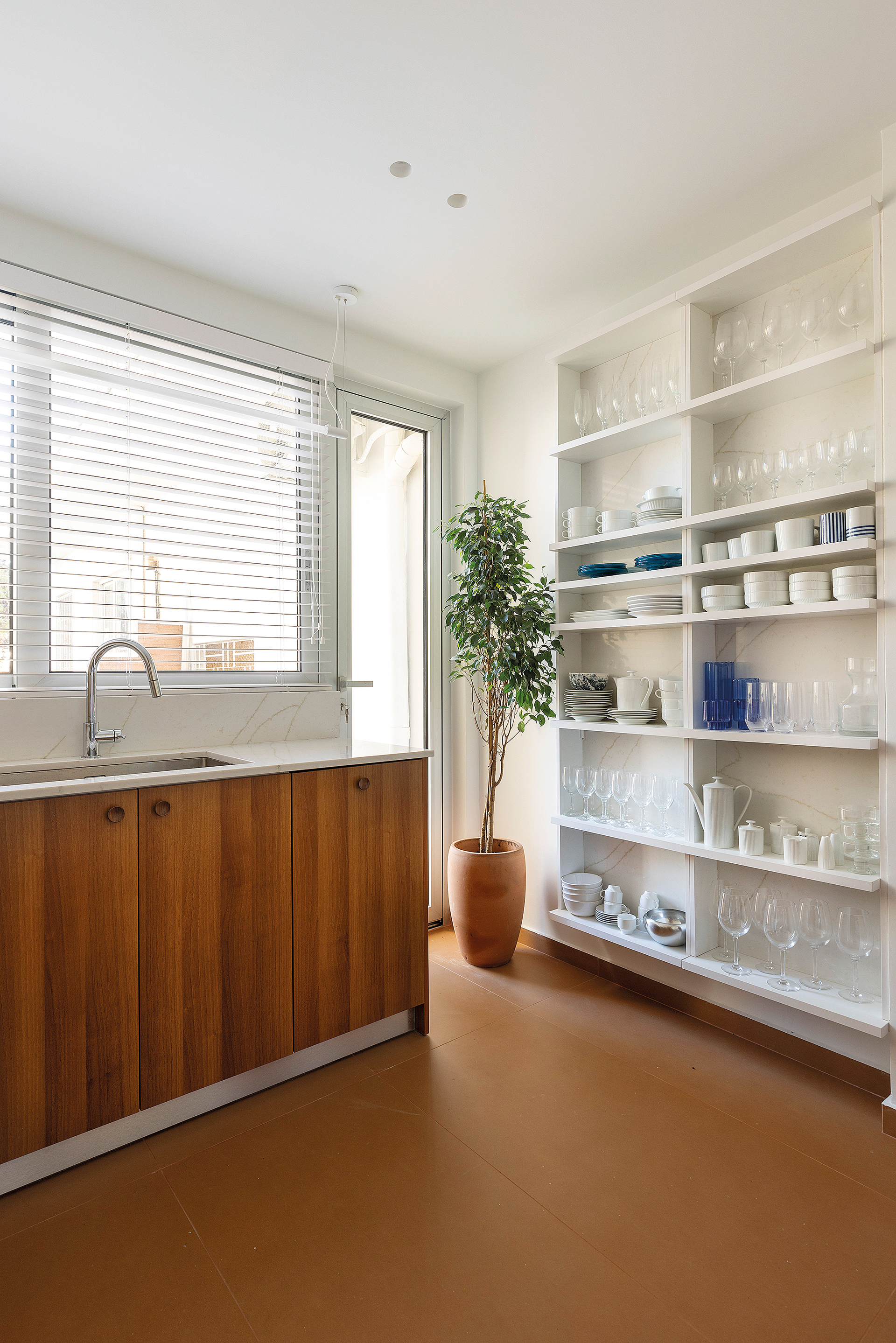 Ενα «παλιό» διαμέρισμα γεμάτο νέα στοιχεία στου Ζωγράφου-8