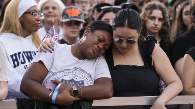 η-τσέπη-πάνω-από-το-φύλο-563314981