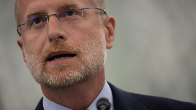 ο-τσάρος-των-επικοινωνιών-του-τραμπ-563328694