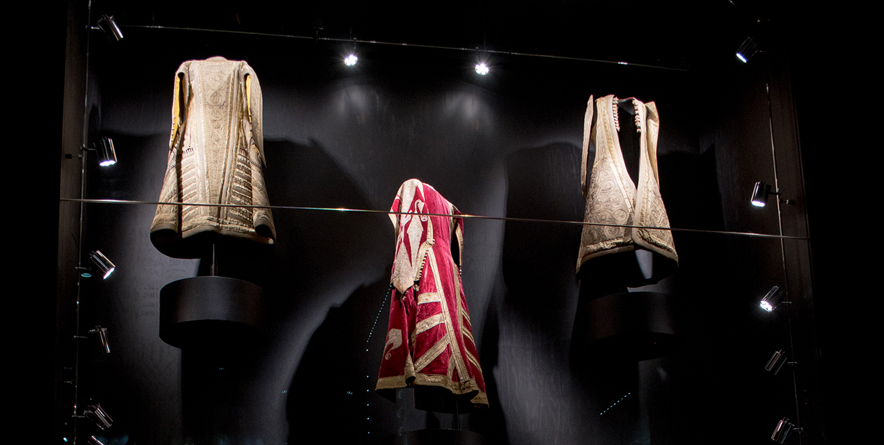 Η συλλογή «Βικτωρία Γ. Καρέλια» έκανε τις φορεσιές να μιλούν στην ψυχή μας-4