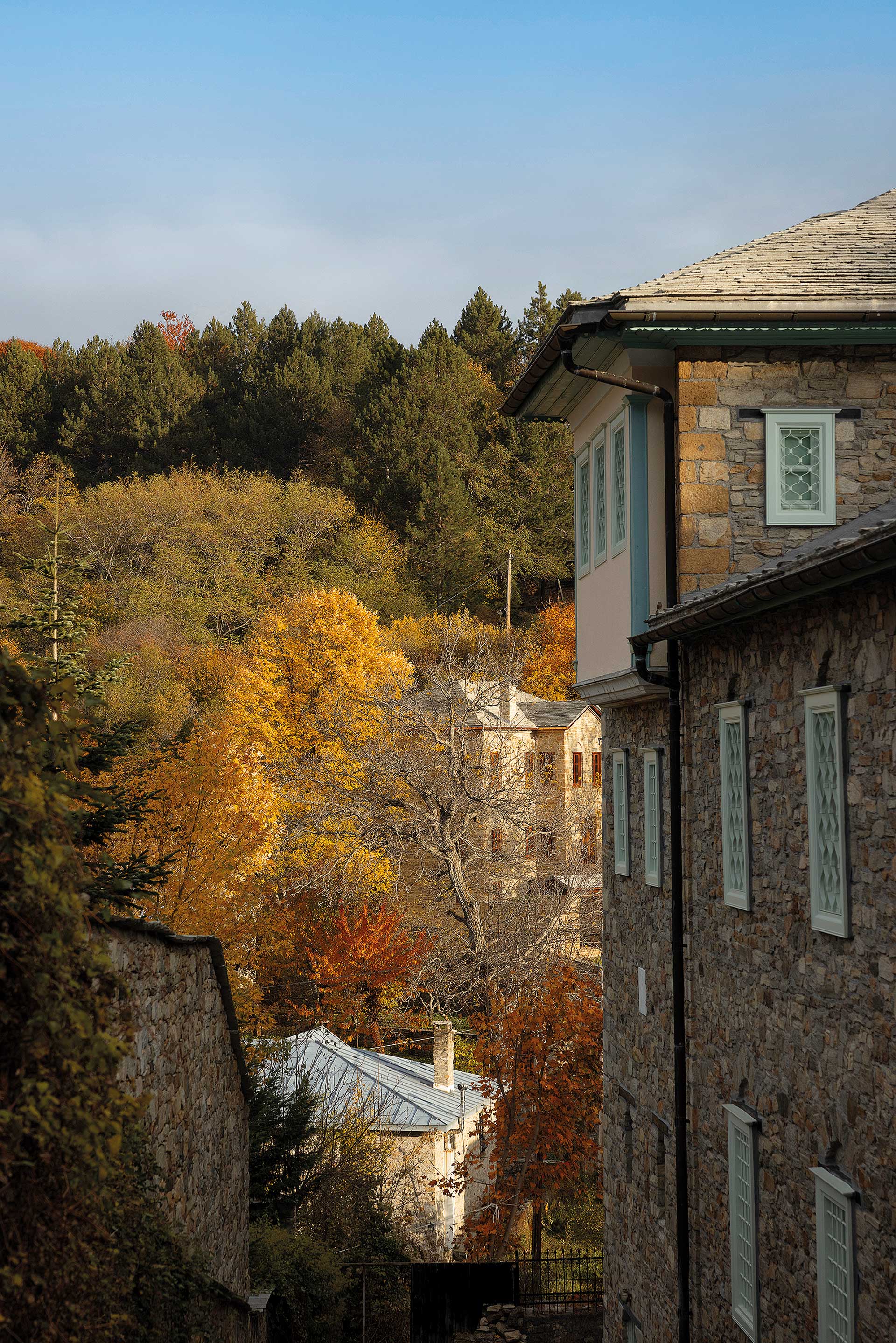 Στο Νυμφαίο, σε ένα ατελιέ σκαρφαλωμένο στα 1200 μέτρα υψόμετρο-3
