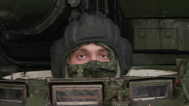 le-monde-γαλλία-και-βρετανία-εξετάζουν-αποστ-563336953