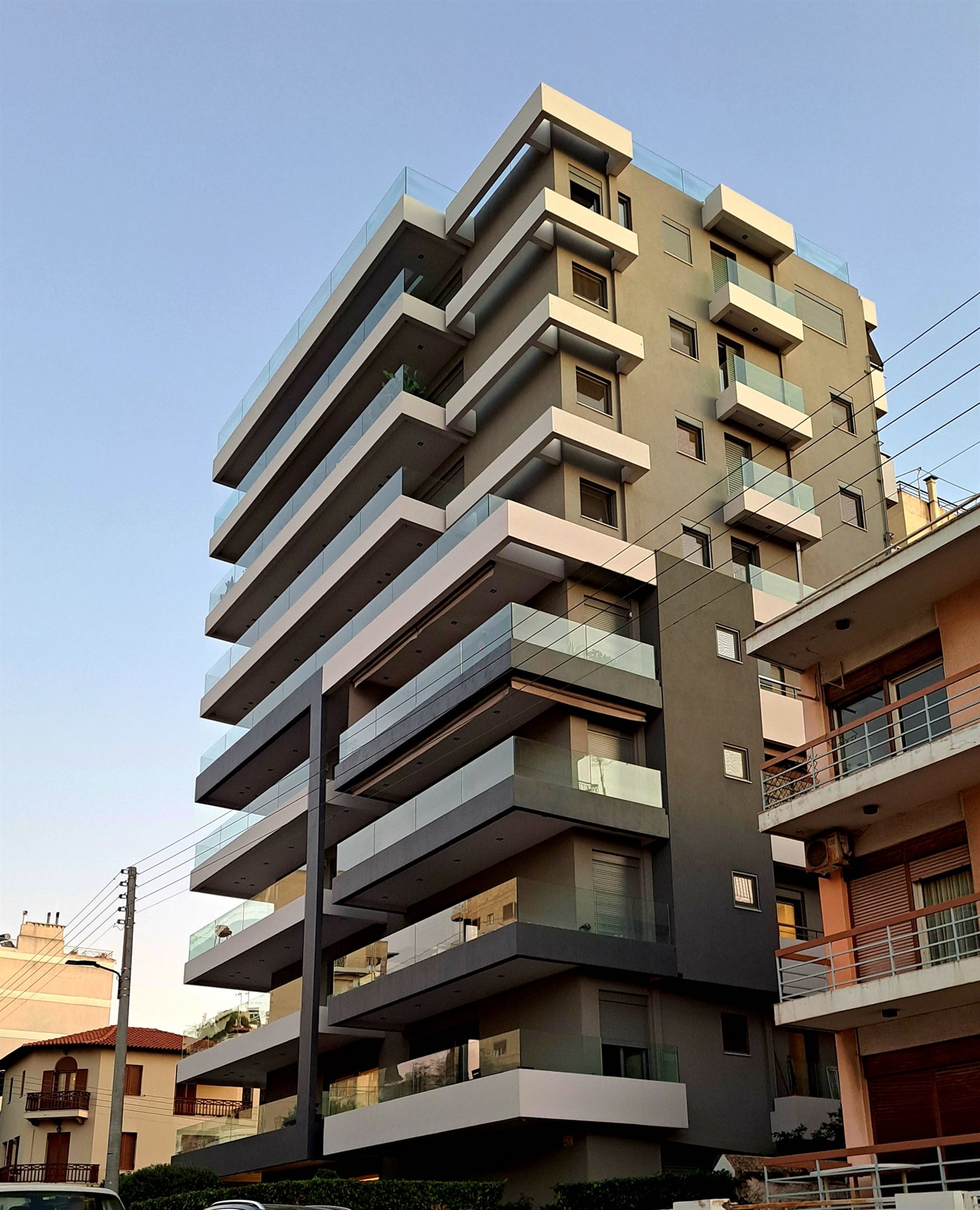 Η επιδημία της γκρίζας πολυκατοικίας στο Λεκανοπέδιο-5