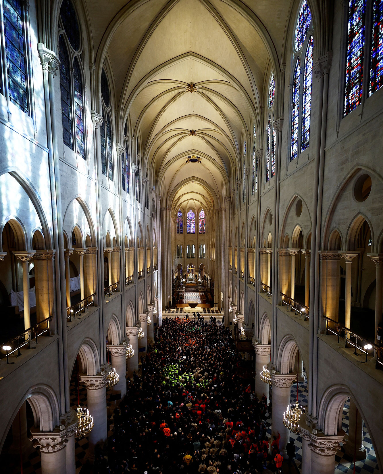Νοτρ Νταμ: Από το σοκ της φωτιάς σε αυτό της ελπίδας-1