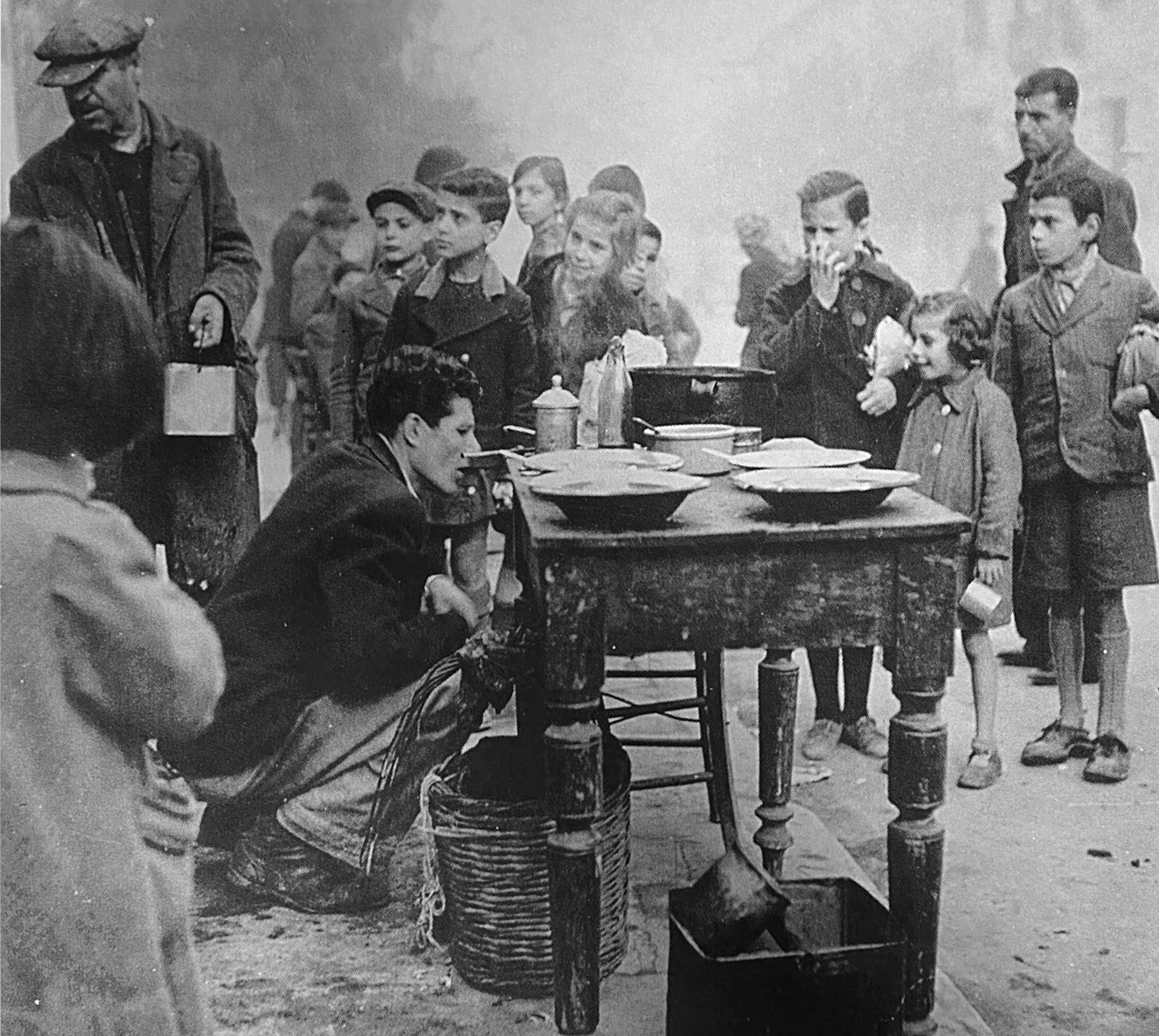 O Γερμανός, ο πατέρας, το λαδομπούκαλο, η Κατοχή, η επιστολή και το δέμα με τα επιτραπέζια παιχνίδια…-1