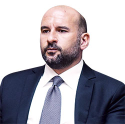 Αυτός, ο ακατονόμαστος-1