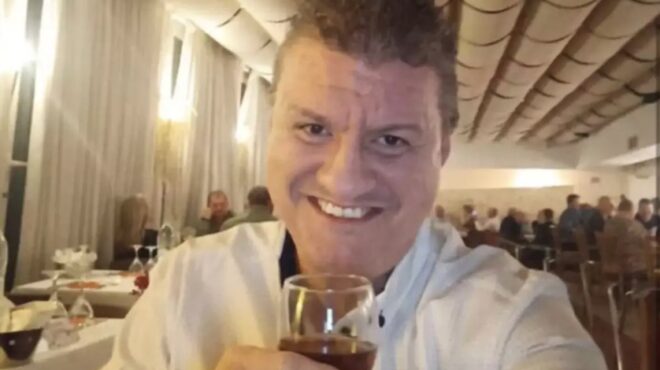 ο-βασίλης-ματζουράνης-από-τις-δυτικέ-563328400