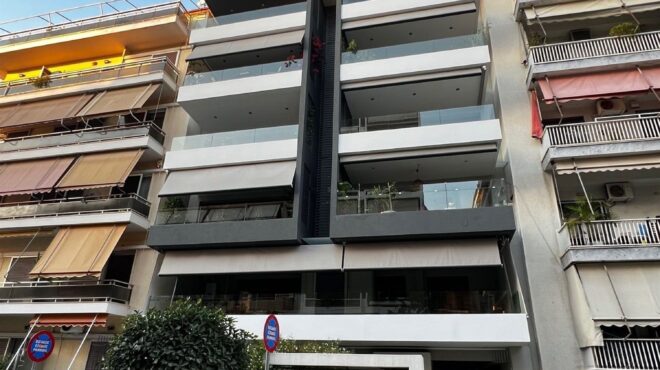 η-επιδημία-της-γκρίζας-πολυκατοικίας-563315119