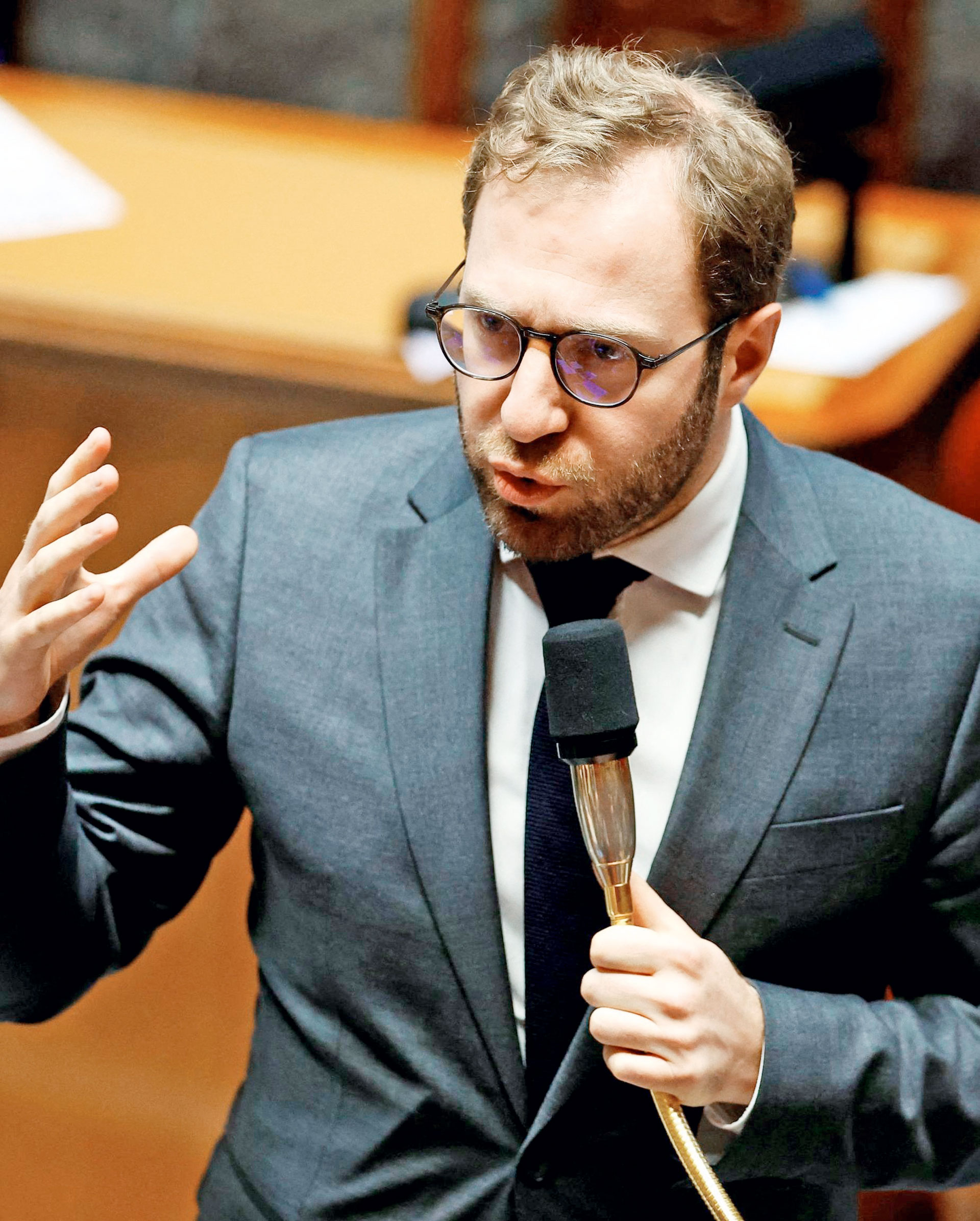 Σύννεφα πάνω από τη γαλλική οικονομία-2