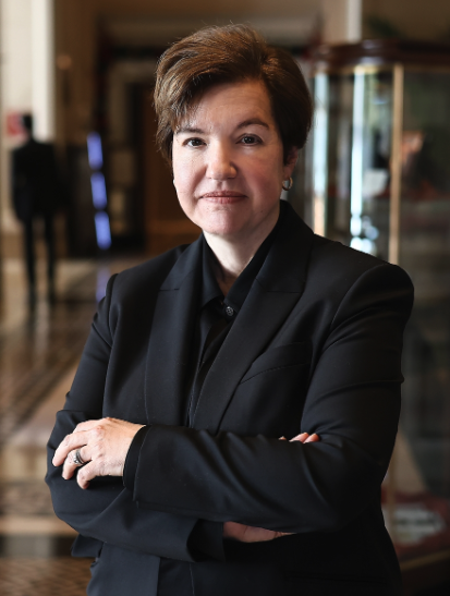 Σούζαν Γκλάσερ: Εξαγοράζουν την εύνοια του Τραμπ-1