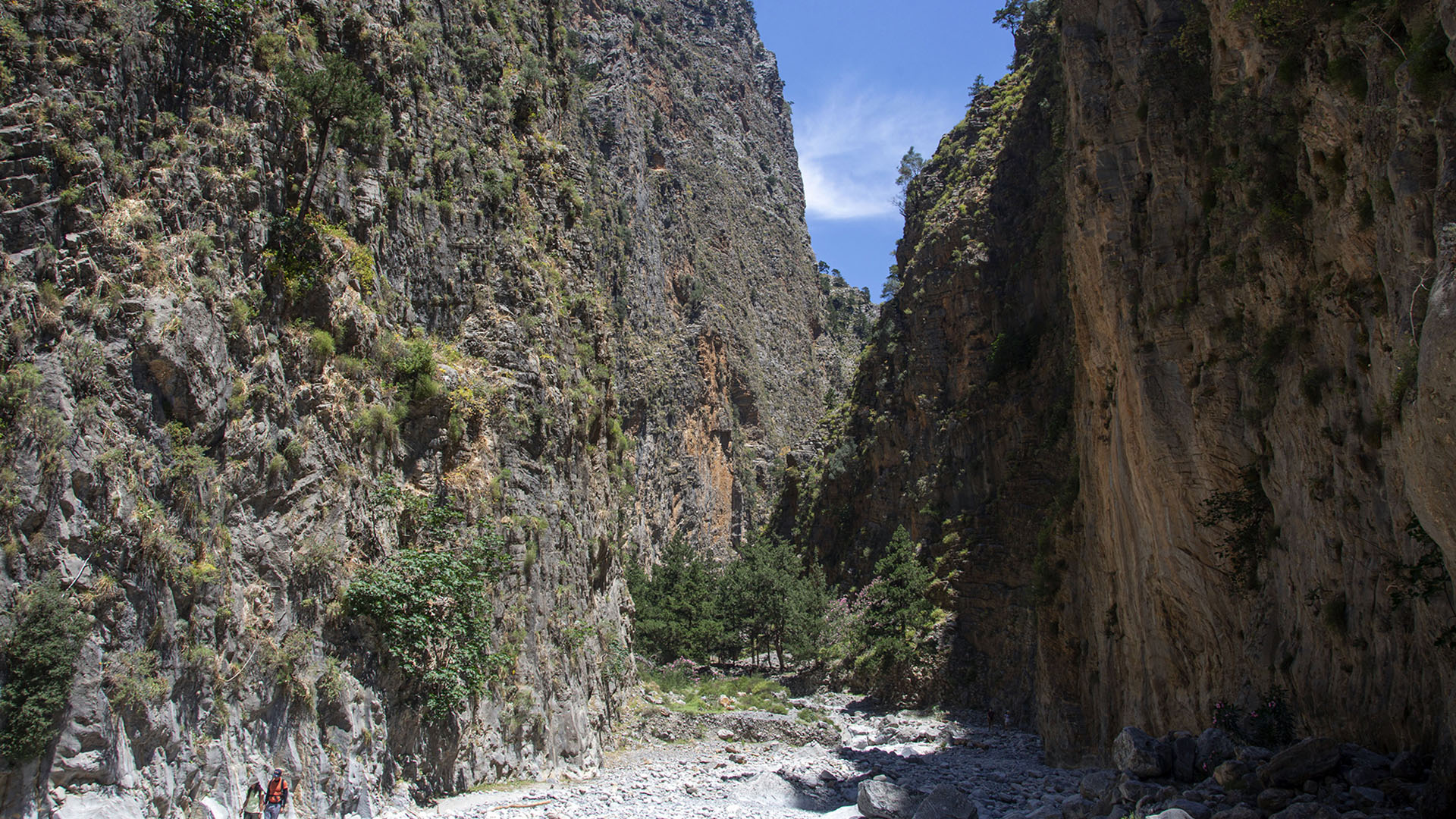 Σαμαριά: Drones σκανάρουν το φαράγγι, η μελέτη της ΕΜΥ για τις βροχοπτώσεις-2