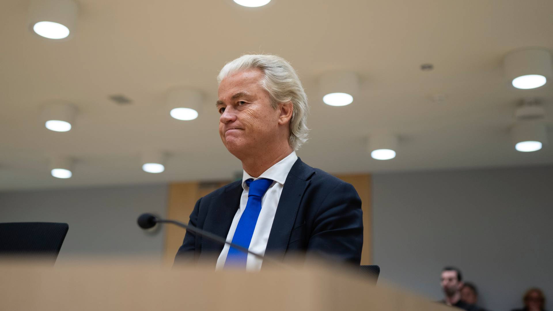 Ολλανδία: Παραίτηση υπουργού με φόντο τα επεισόδια μετά το Αγιαξ – Μακάμπι-1