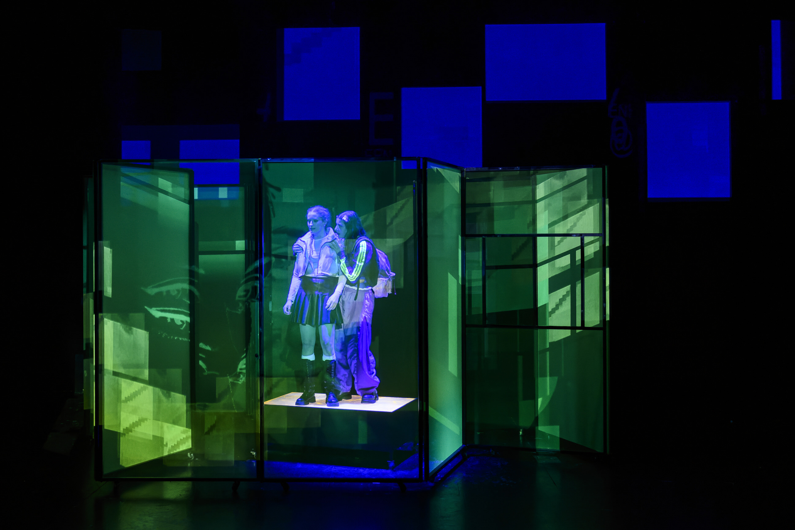 Ενα εφηβικό πάρτι που δεν έχει καλό τέλος-3