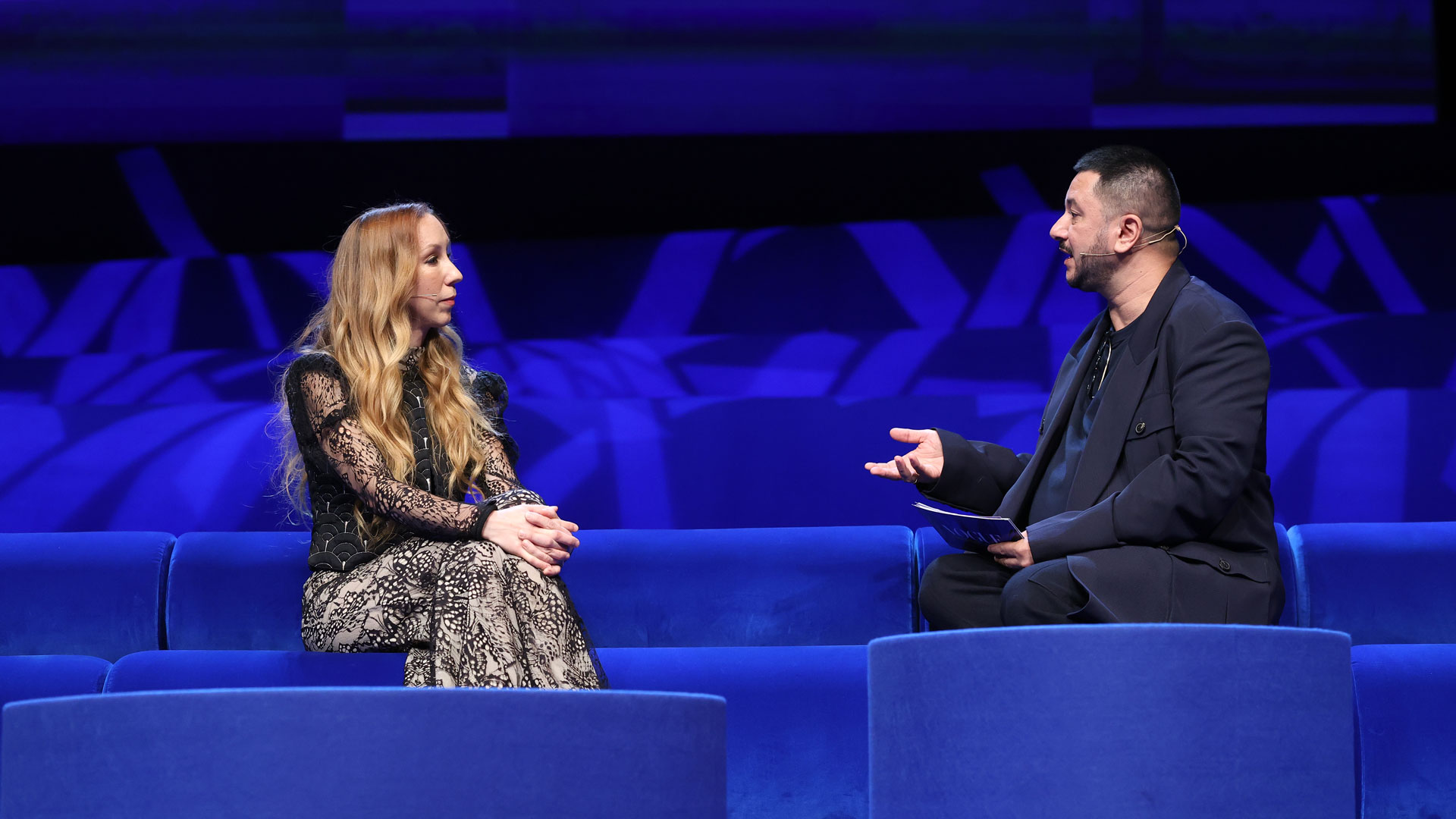 Vogue – Change Makers: «Το wrap dress ήταν αυτό που με δημιούργησε»-9