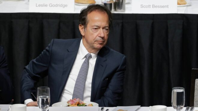 ηπα-ο-τζον-πόλσον-αποσύρθηκε-από-τη-διε-563319787