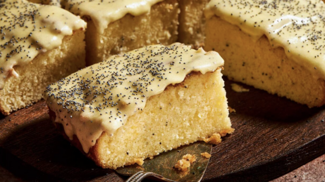 κέικ-ταψιού-με-πορτοκάλι-και-παπαρουν-563327908