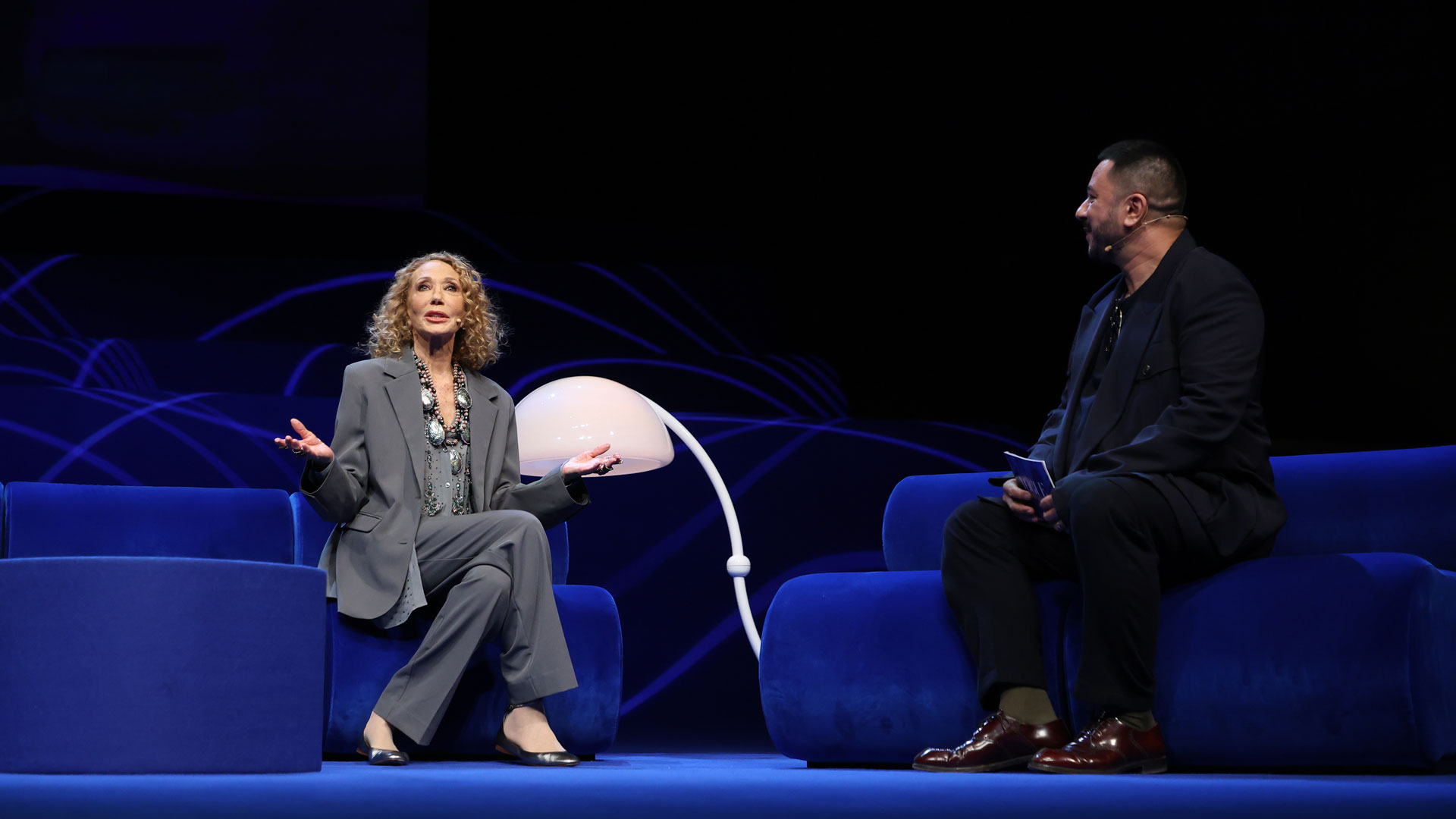 Vogue – Change Makers: «Το wrap dress ήταν αυτό που με δημιούργησε»-6