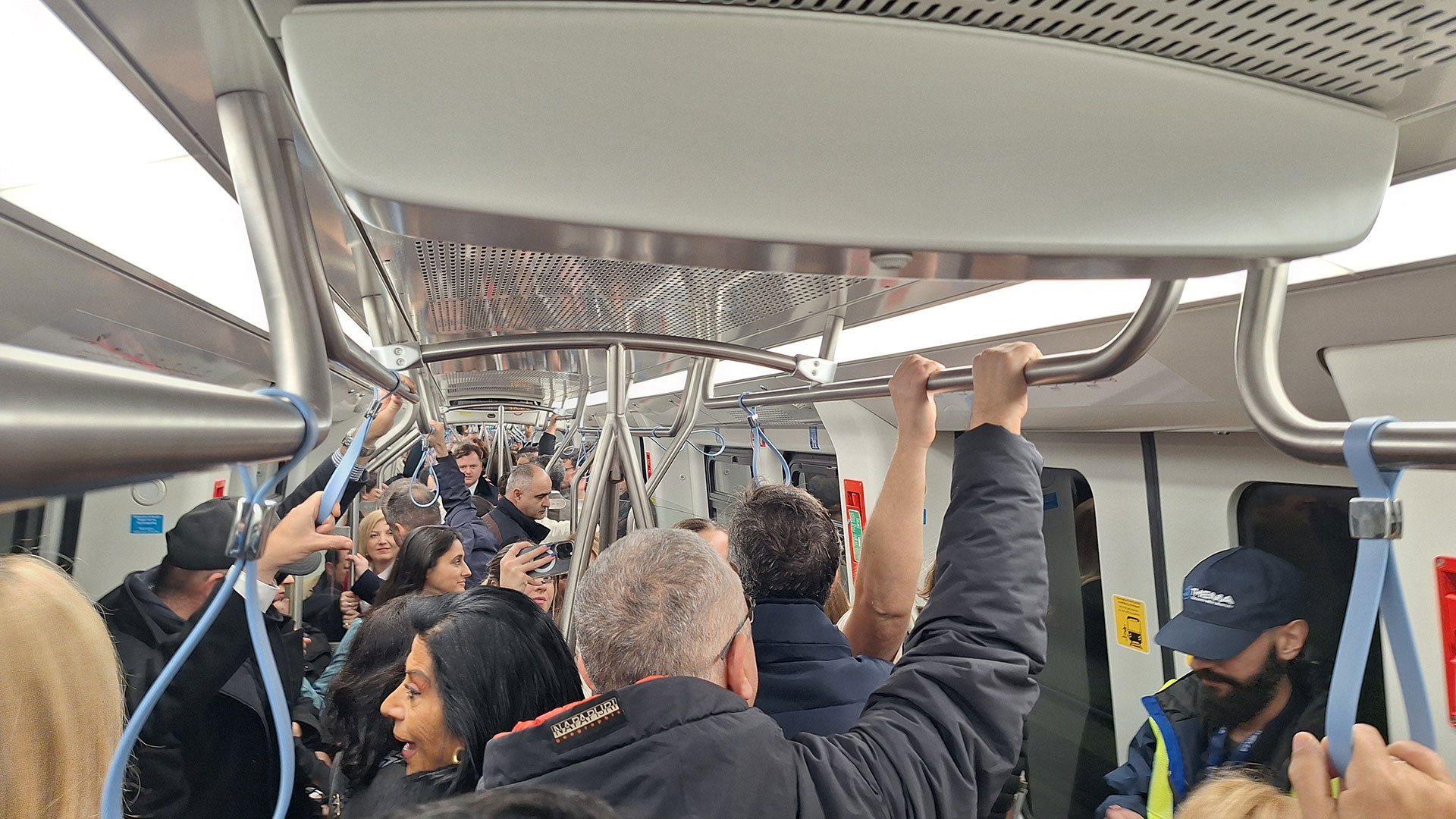 Μετρό Θεσσαλονίκης: Εικόνες, στιγμές και οι πρώτες εντυπώσεις-2