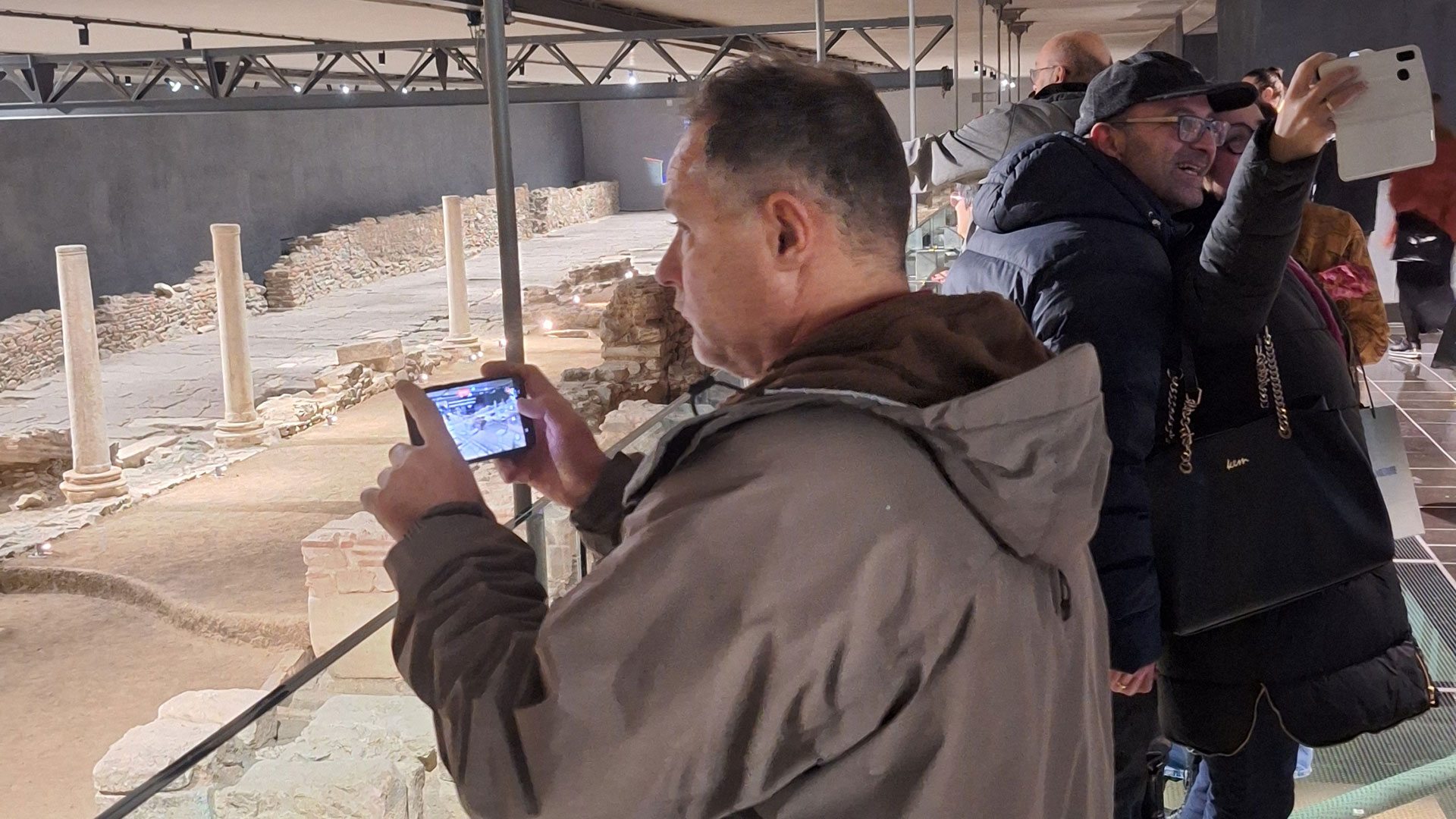 Μετρό Θεσσαλονίκης: Εικόνες, στιγμές και οι πρώτες εντυπώσεις-4