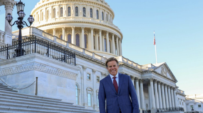 μάικ-χαριδόπουλος-στην-κ-πρέπει-να-ε-563329561