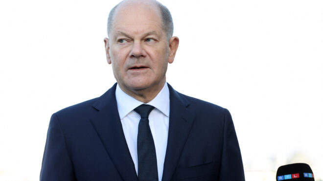 σολτς-οι-απόψεις-του-πούτιν-για-τον-πόλ-563328379