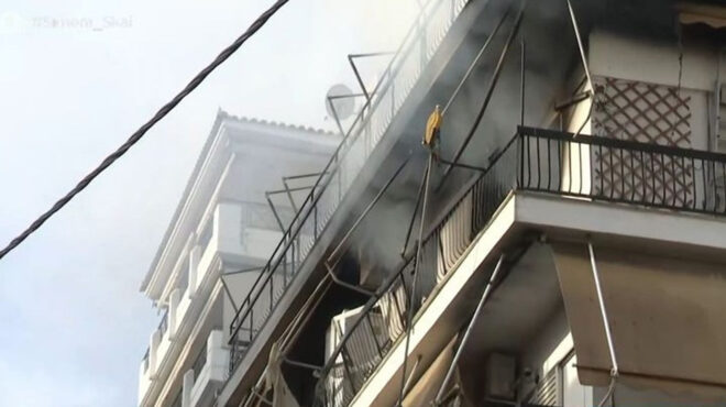 φωτιά-σε-διαμέρισμα-στον-πειραιά-563322751