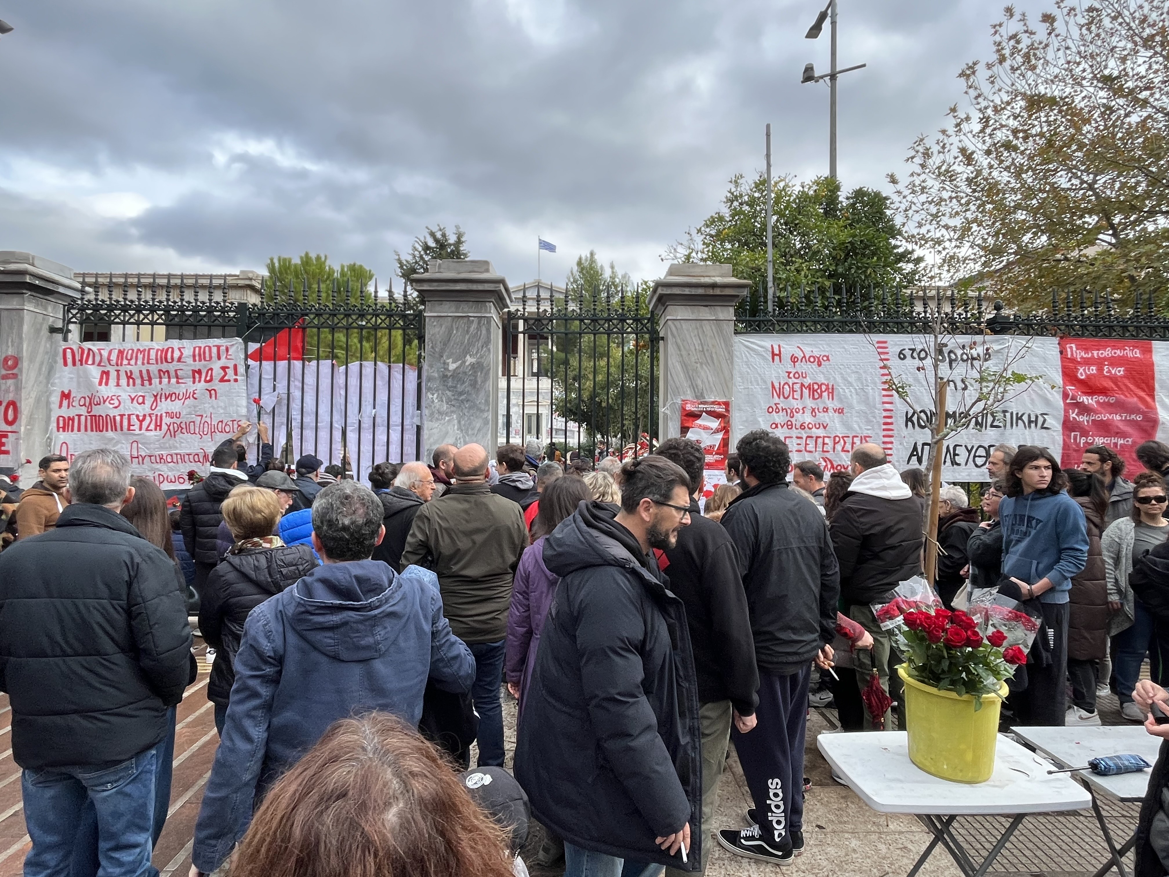 51η επέτειος Πολυτεχνείου: Στην ισραηλινή πρεσβεία η πορεία-3