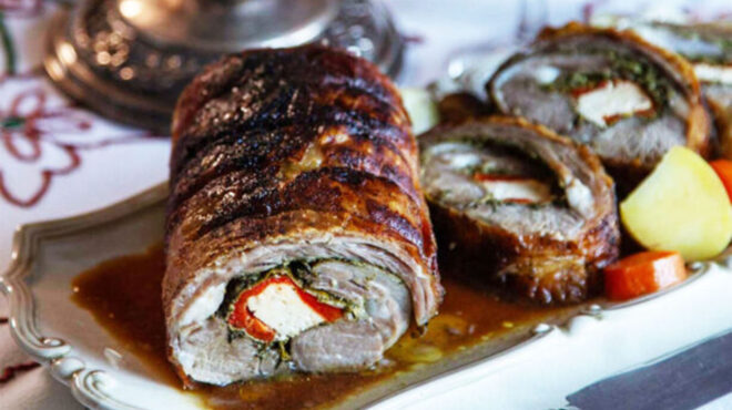 ρολό-από-αρνίσια-σέλα-στον-φούρνο-γεμι-563350162