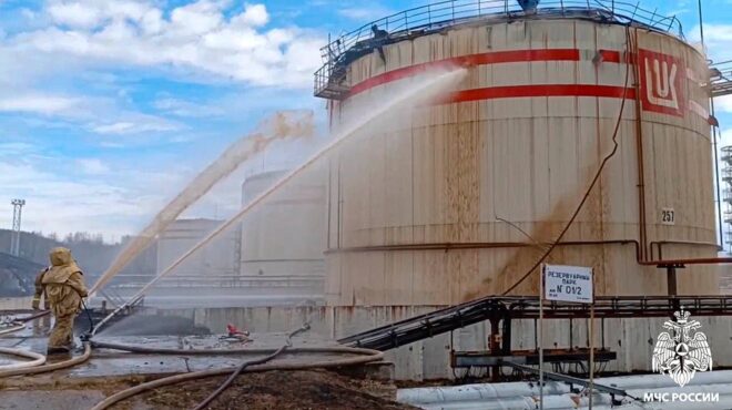 ρωσία-ουκρανική-επίθεση-με-drone-σε-διυλισ-563313475