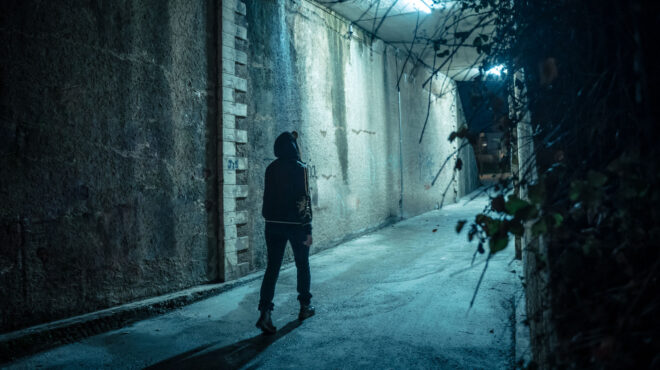 δεν-αντέχω-άλλο-φοβάμαι-yπόθεση-baby-reindeer-563319877