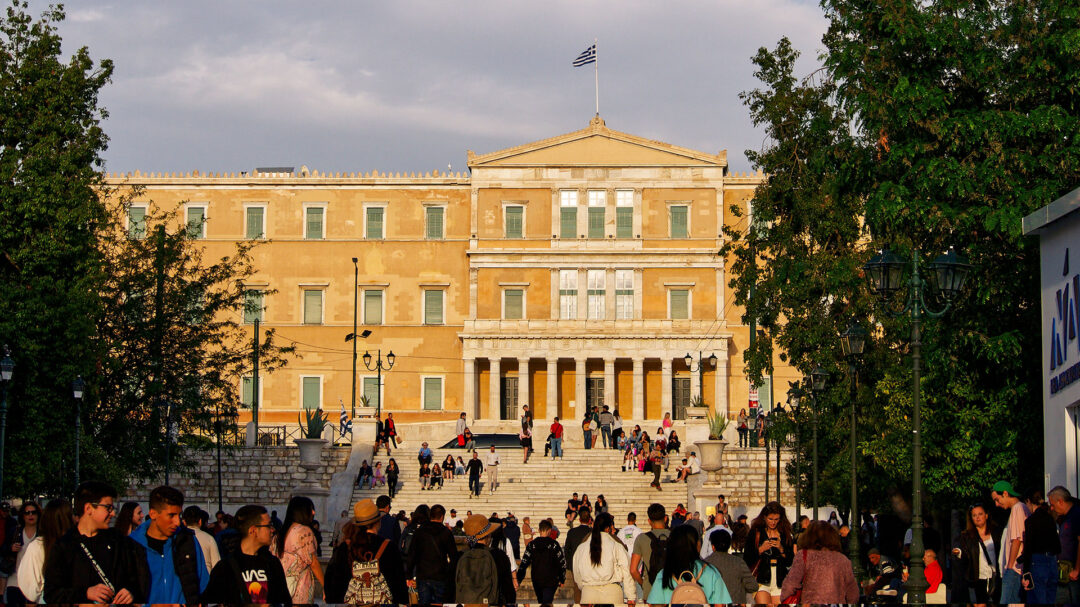 ζουν-καλύτερα-οι-eλληνες-τι-δείχνει-η-μ-563305894