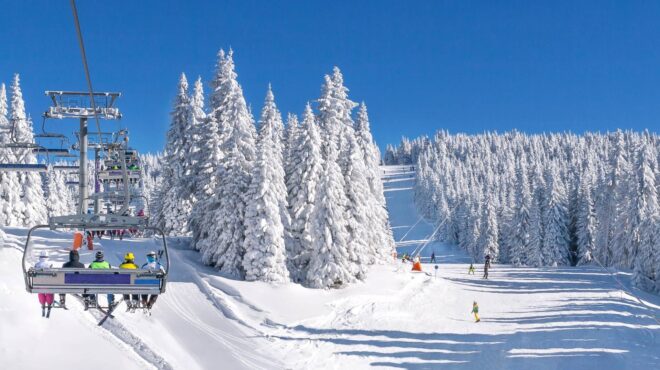 η-φινλανδία-στρώνει-ειδικά-χαλιά-γι-563301580