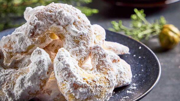 τραγανά-μπισκότα-με-μελάσα-563338855