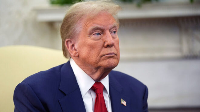 τρεις-φράξιες-στην-κυβέρνηση-τραμπ-563338063