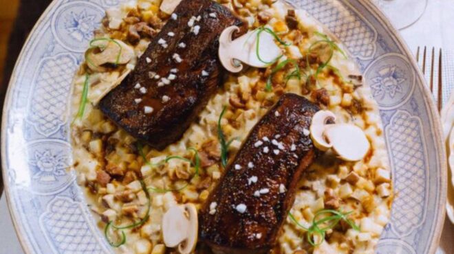 ζαρκάδι-με-σελινόριζα-κάστανα-και-άγρ-563334928