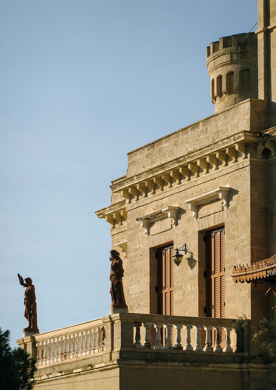 Τα νεοκλασικά της Ερμούπολης, γέφυρες ιστορίας και πολιτισμού-1