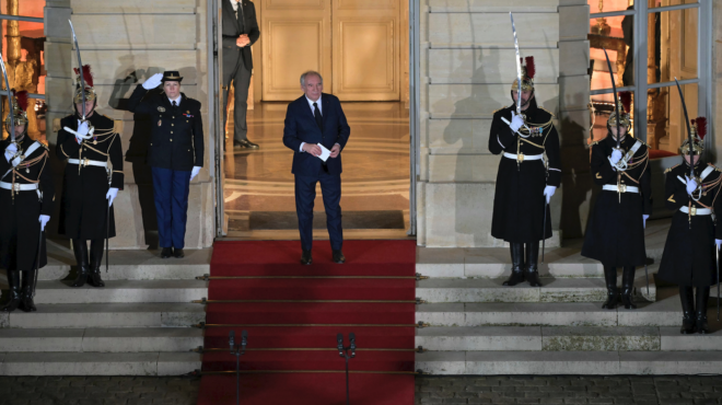 θα-επιβιώσει-η-νέα-κυβέρνηση-της-γαλλί-563373616