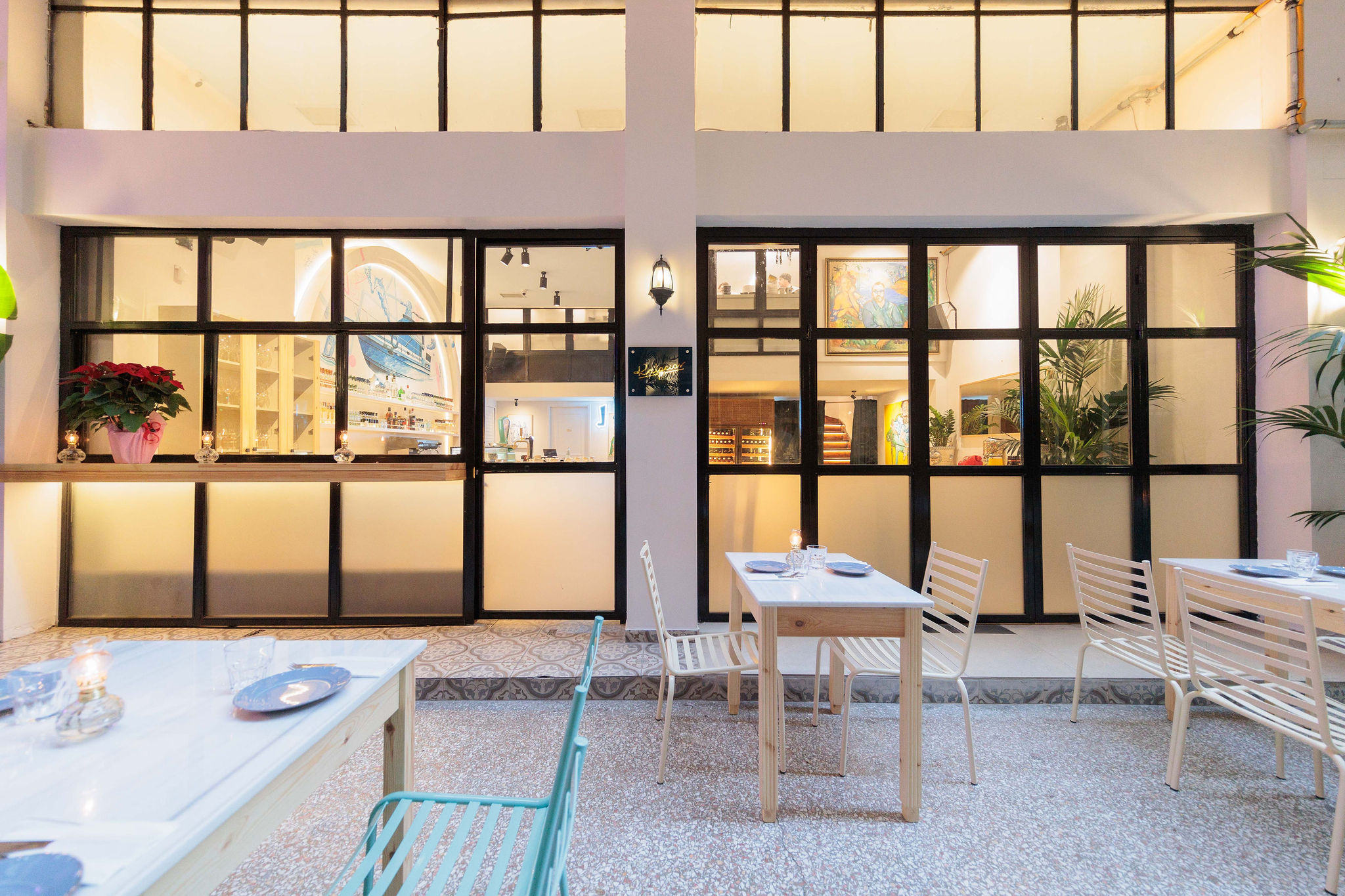 Μικρές αποδράσεις εντός στοάς-2