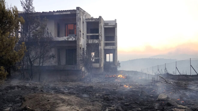 από-κολόνα-του-δεδδηε-άρχισε-η-πυρκαγι-563362624