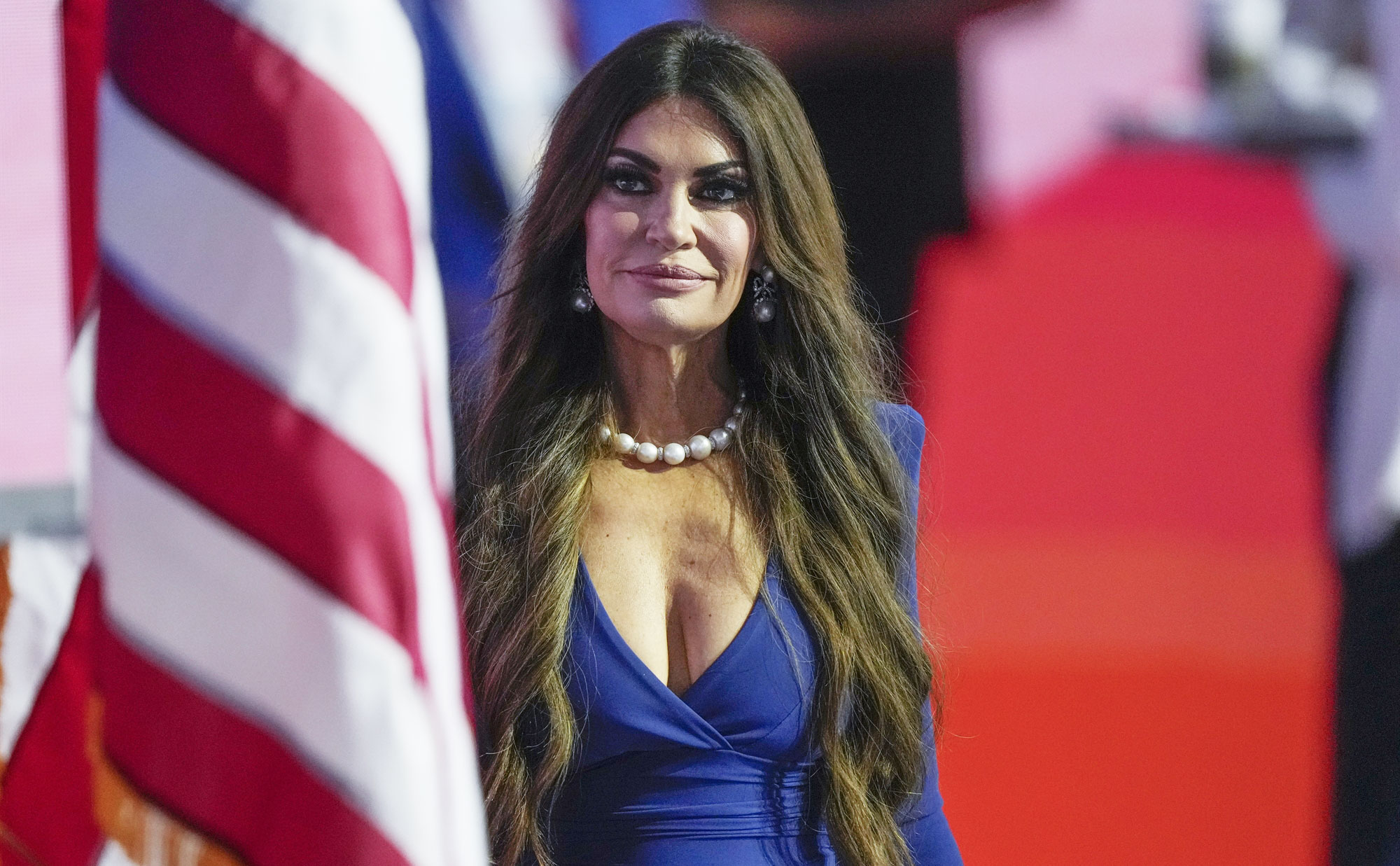 Κίμπερλι Γκίλφοϊλ: Από το Fox News στην Αθήνα μέσω Τραμπ-1