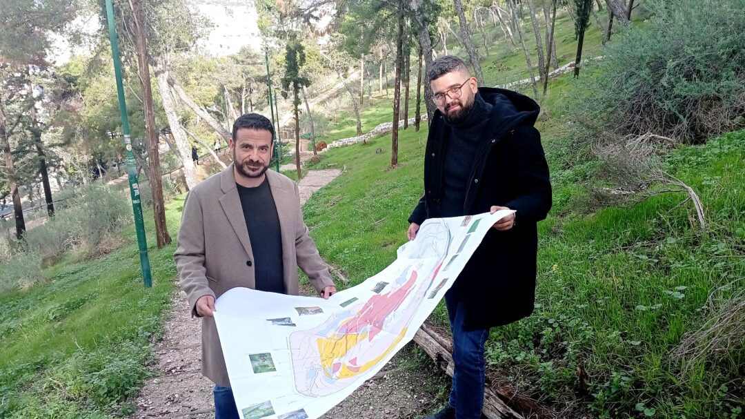 μία-λίμνη-160-τ-μ-και-κήποι-βροχής-στον-λυκ-563364658