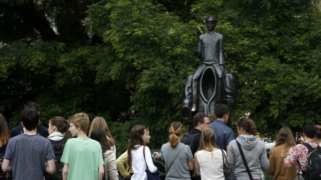 ο-κάφκα-όπλο-στη-μάχη-των-ιδεολογιών-563395234