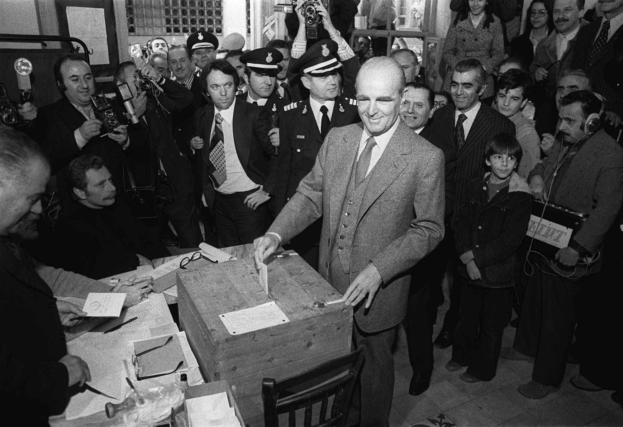 Διαβάστε στην «Καθημερινή της Κυριακής»-4