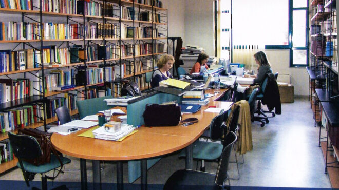 λαχτάρα-για-τα-νέα-ελληνικά-στη-βενε-563353846